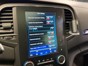 Renault Megane GT 205CP 4Control