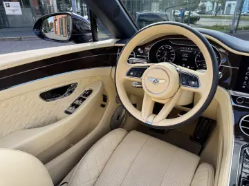BENTLEY Continental GTC V8  NAIM MwSt. Rotating