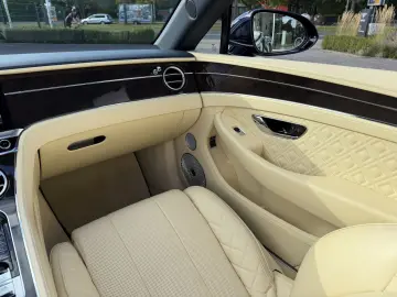 BENTLEY Continental GTC V8  NAIM MwSt. Rotating