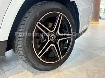 MERCEDES-BENZ GLS 400 d   4Matic   AMG   7x Sitze Le…