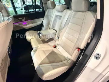 MERCEDES-BENZ GLS 400 d   4Matic   AMG   7x Sitze Le…