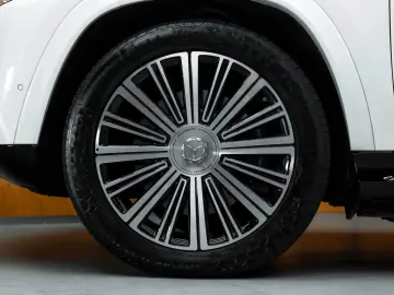MERCEDES-BENZ GLS 600 Maybach