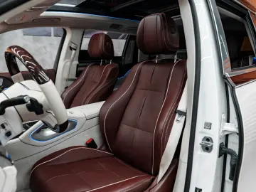 MERCEDES-BENZ GLS 600 Maybach