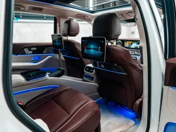 MERCEDES-BENZ GLS 600 Maybach