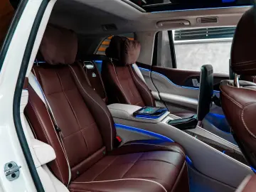 MERCEDES-BENZ GLS 600 Maybach