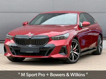 BMW 550e xDrive M Sport Pro B&W Sitzbelüftung 360