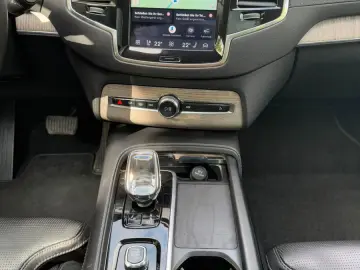 VOLVO XC 90 Ultimate Bright AWD Pano Memory 7 Sitze