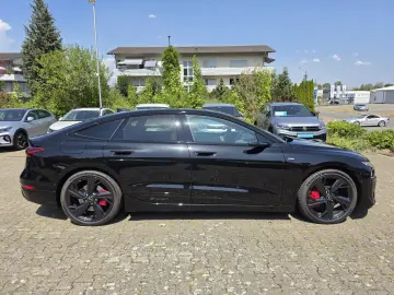 AUDI A6 e-tron quattro S-Line Luftfahrwerk Virtuelle