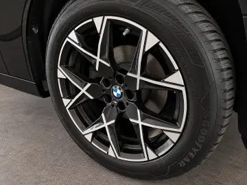 BMW X3 20d xDrive M Sport AHK RFK HUD NAVI LEDER