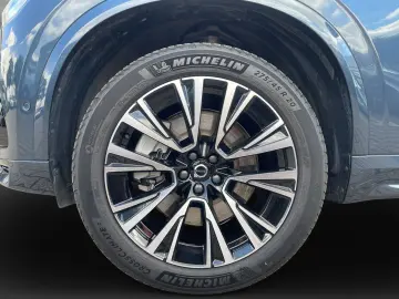 VOLVO XC90 T8 Ultra Dark AHK 360  Kam. GJ Reifen etc.