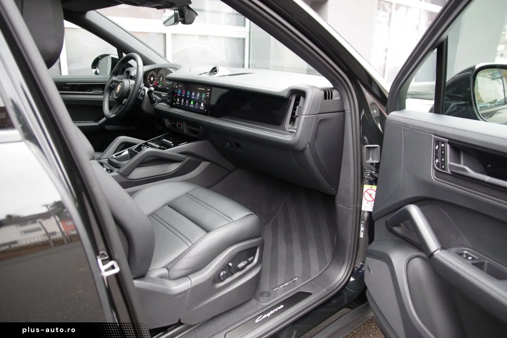 PORSCHE Cayenne Coupe E-Hybrid Black Edition HA-Lenkung