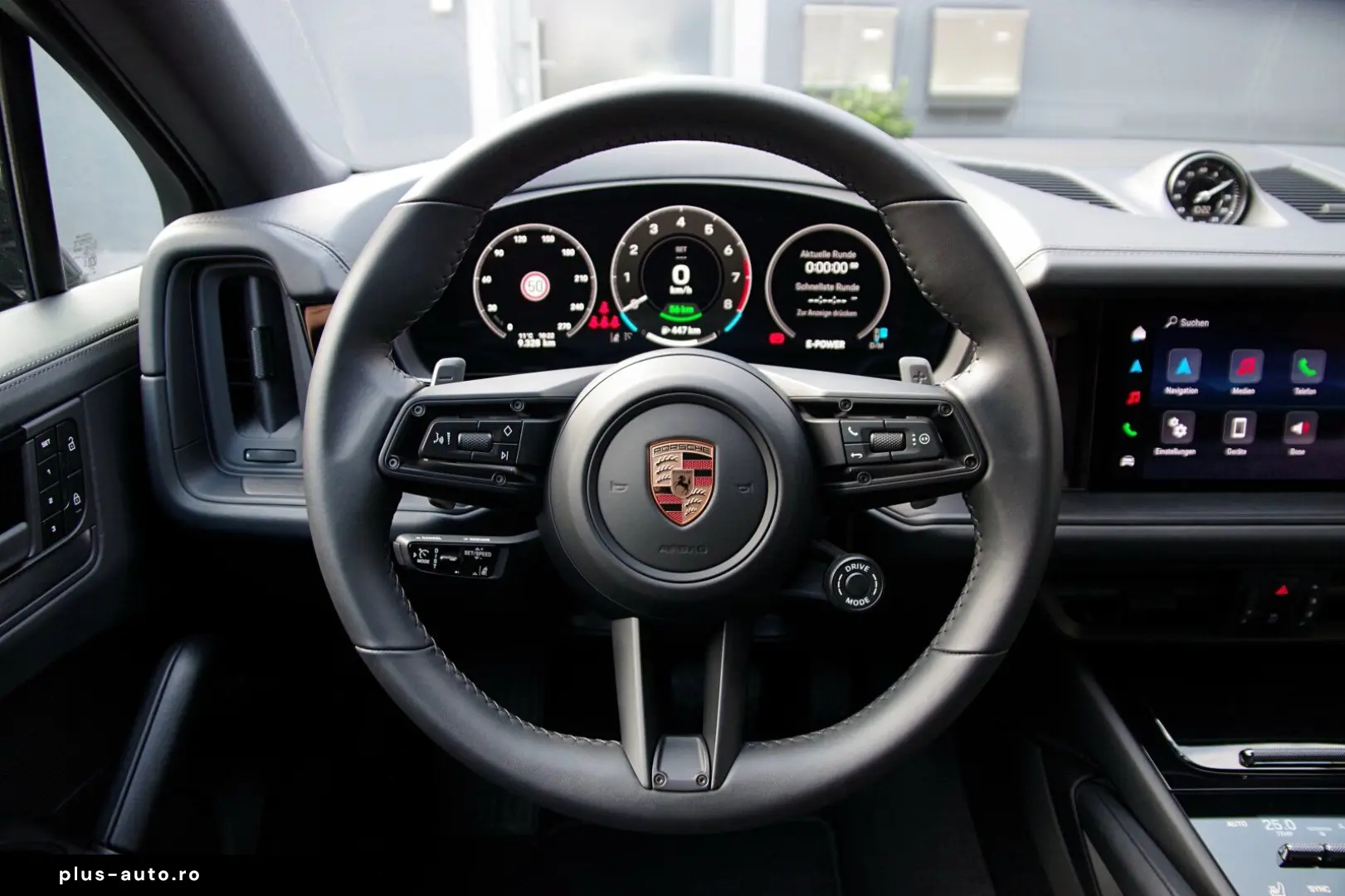 PORSCHE Cayenne Coupe E-Hybrid Black Edition HA-Lenkung