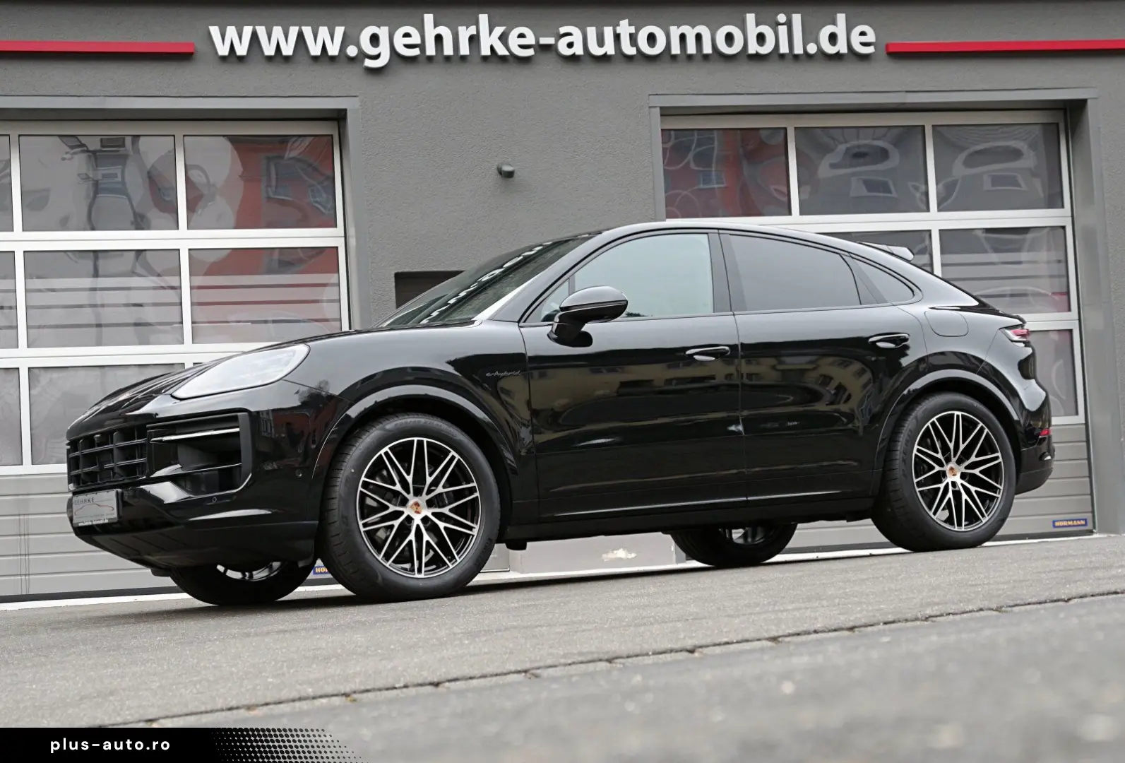 PORSCHE Cayenne Coupe E-Hybrid Black Edition HA-Lenkung