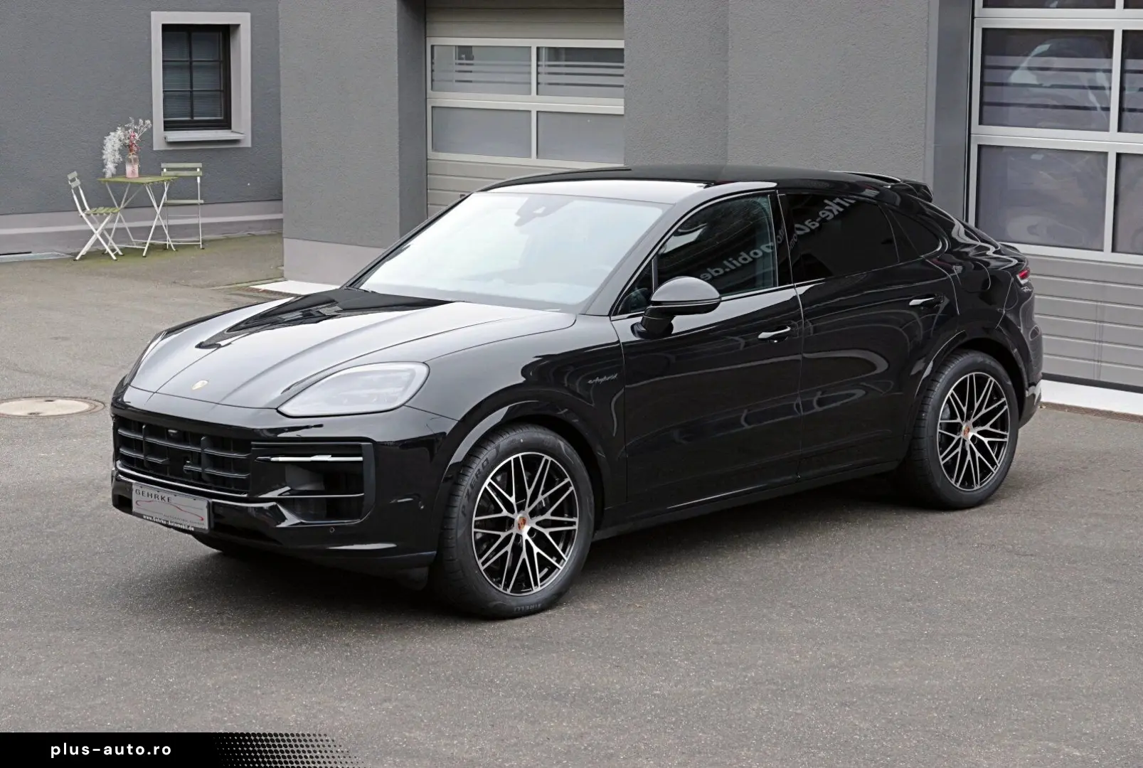 PORSCHE Cayenne Coupe E-Hybrid Black Edition HA-Lenkung