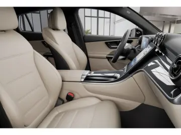 MERCEDES-BENZ GLC 200 4MATIC Coupé AMG Avant Distr L…