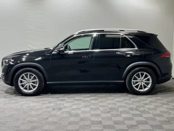 MERCEDES-BENZ GLE 350 de 4MATIC Advanced PANO AHK MultiBeam