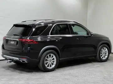 MERCEDES-BENZ GLE 350 de 4MATIC Advanced PANO AHK MultiBeam