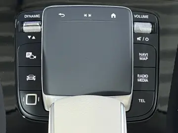 MERCEDES-BENZ GLE 350 de 4MATIC Advanced PANO AHK MultiBeam