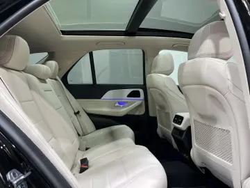 MERCEDES-BENZ GLE 350 de 4MATIC Advanced PANO AHK MultiBeam