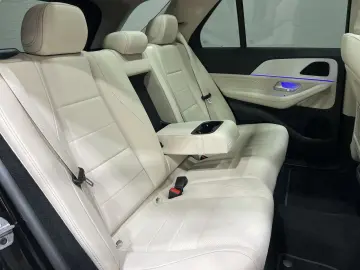MERCEDES-BENZ GLE 350 de 4MATIC Advanced PANO AHK MultiBeam