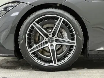 MERCEDES-BENZ AMG EQE 53 4M  Premium  Pano Sitzklima…