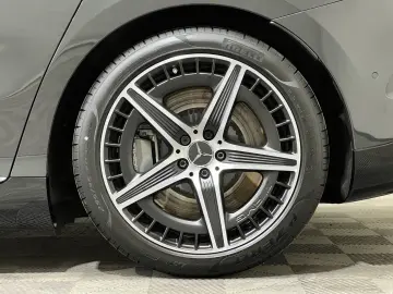 MERCEDES-BENZ AMG EQE 53 4M  Premium  Pano Sitzklima…