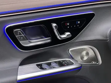 MERCEDES-BENZ AMG EQE 53 4M  Premium  Pano Sitzklima…