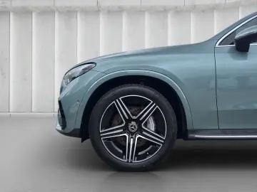 MERCEDES-BENZ GLC 300 d AMG Prem  PANO HUD BURMESTER AHK 20