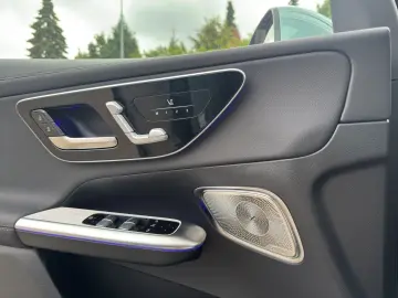 MERCEDES-BENZ GLC 300 d AMG Prem  PANO HUD BURMESTER AHK 20