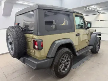 JEEP Wrangler 2.0 Aut. 4x4 2-Door Sport S Drab Olive