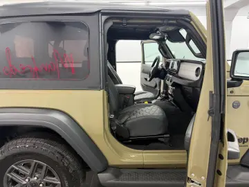 JEEP Wrangler 2.0 Aut. 4x4 2-Door Sport S Drab Olive