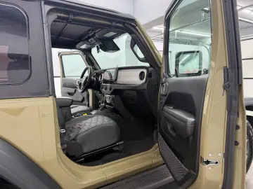 JEEP Wrangler 2.0 Aut. 4x4 2-Door Sport S Drab Olive