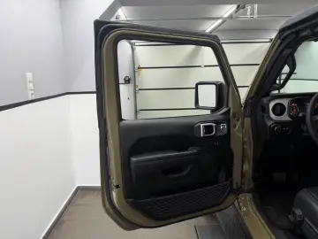 JEEP Wrangler 2.0 Aut. 4x4 2-Door Sport S Drab Olive