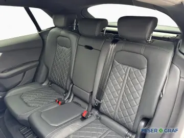 AUDI Q8 50 TDI qu 2xS line AHK PANO HuD STANDHZ.