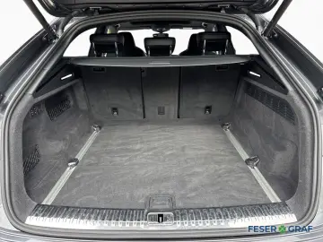 AUDI Q8 50 TDI qu 2xS line AHK PANO HuD STANDHZ.