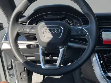 AUDI Q8 50 TDI qu Matrix Pano StandHzg 360 Kamera HuD