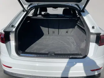 AUDI Q8 50 TDI qu Matrix Pano StandHzg 360 Kamera HuD