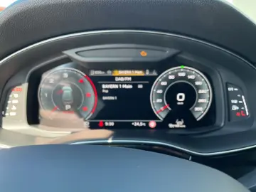 AUDI Q8 50 TDI qu Matrix Pano StandHzg 360 Kamera HuD