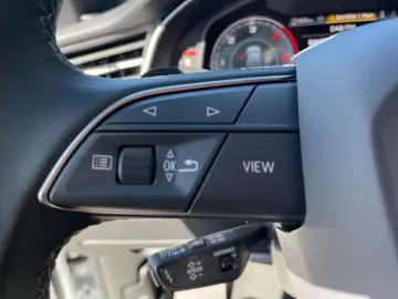 AUDI Q8 50 TDI qu Matrix Pano StandHzg 360 Kamera HuD