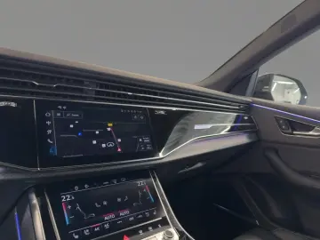 AUDI Q8 50 TDI quattro Laser Head-Up Standh Pano B&O