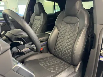 AUDI Q8 50 TDI quattro Laser Head-Up Standh Pano B&O
