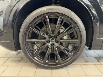 AUDI Q8 50 TDI quattro Laser Head-Up Standh Pano B&O