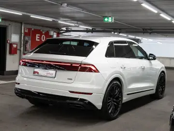 AUDI Q8 50 TDI quattro S line Head Up Pano Matrix B&O