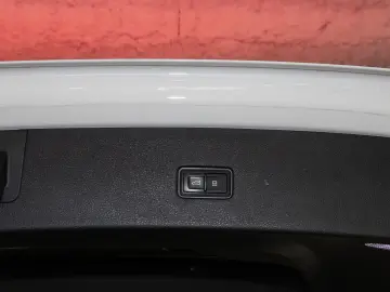 AUDI Q8 50 TDI quattro S line Head Up Pano Matrix B&O