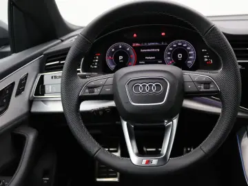 AUDI Q8 S-Line 50TDI quattro   Pano  Matrix  AHK  B&O