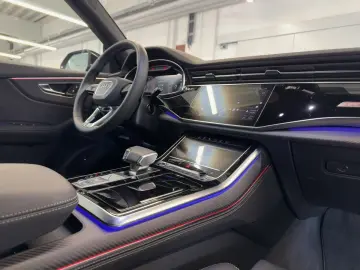 AUDI Q8 50 TDI quattro Laser Head-Up Standh Pano B&O