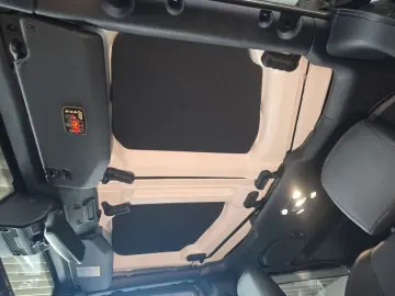 JEEP Wrangler 2.0 T-GDI Hardtop AWD Automatik 80th An