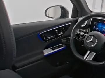 MERCEDES-BENZ GLC 300 d 4M AMG-Sport Pano Burm HUD AHK Night