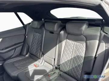 AUDI Q8 50 TDI qu 2xS line AHK LUFT PANO HuD STANDHZ.