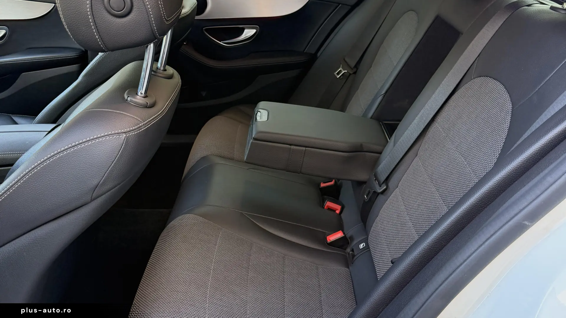 Mercedes-Benz C 220 d 4MATIC 9G-TRONIC
